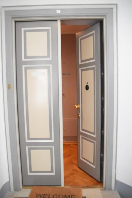 Residence Montanelli Триест Экстерьер фото