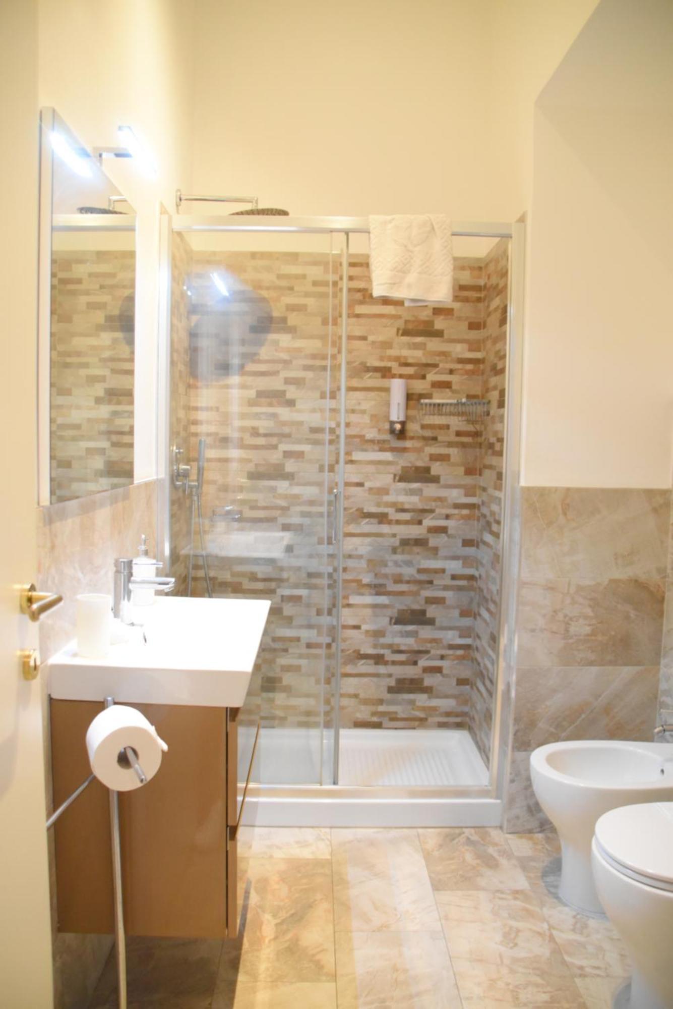 Residence Montanelli Триест Экстерьер фото